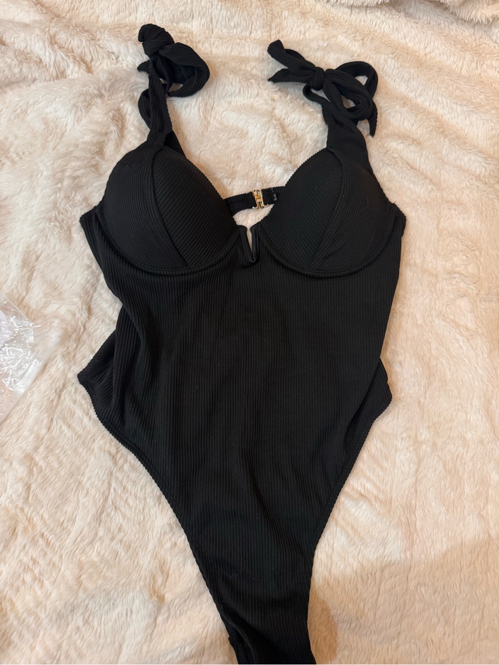 Cupshe Black Ribbed One-Piece Swimsuit with Tie Straps